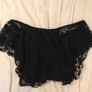 Black Lace off-shoulder crop Top
